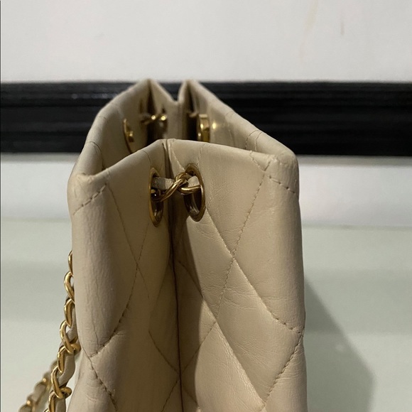 SOLD Chanel chain bag - Picture 3 of 11